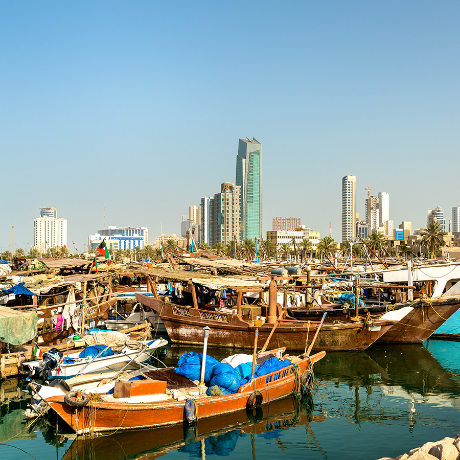 traditional-fishing-boats-in-kuwait-city